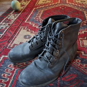 Kodiak Black Leather Waterproof Boots